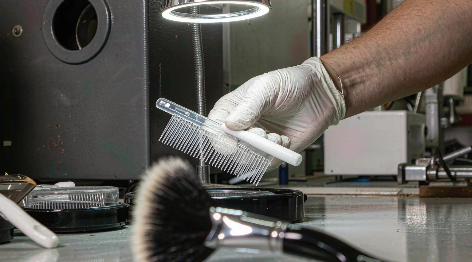 Quality control inspection of makeup brushes