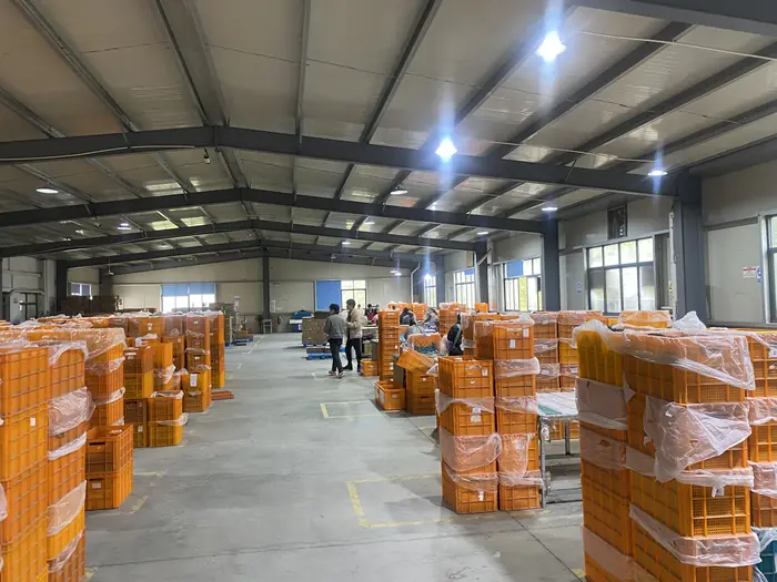 Finished-goods warehouse at Cenfan workshop
